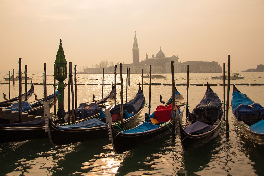 venecia - Gondolas